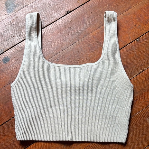 Babaton Knit Crop Top - Picture 1 of 2